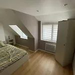 Cosy, Wifi Gratuit,5 Min De La Gare Appartement *